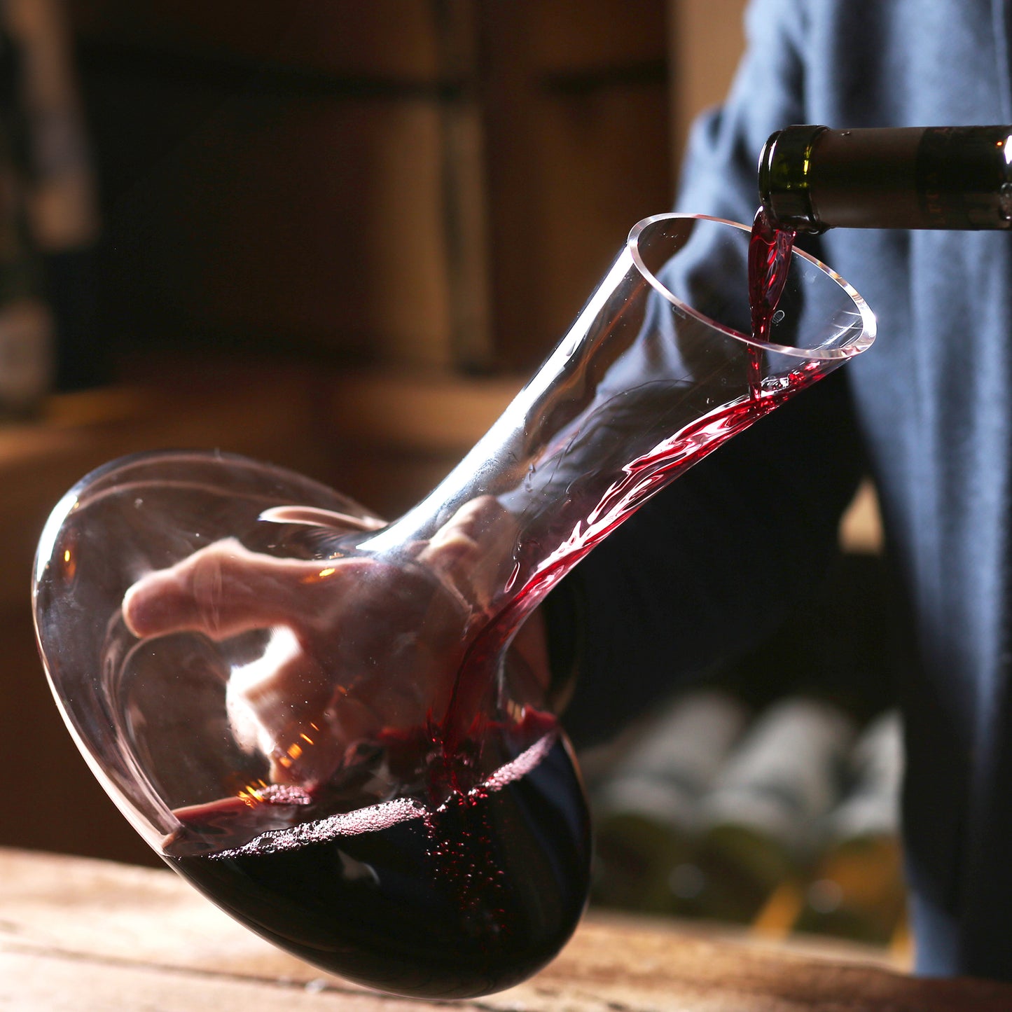 Le Chateau Wine Decanter - 100% Hand Blown Lead-free Crystal Glass